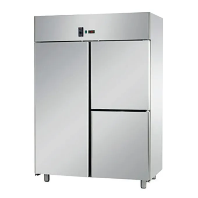 ARMOIRE PÂTISSIÈRE 1 PORTE + 2 PORTILLONS PLEINS - POSITIVE VENTILÉ - 1400 LITRES - Isotech