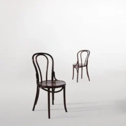 Chaises Bistrot en Bois Courbé Finition Noyer