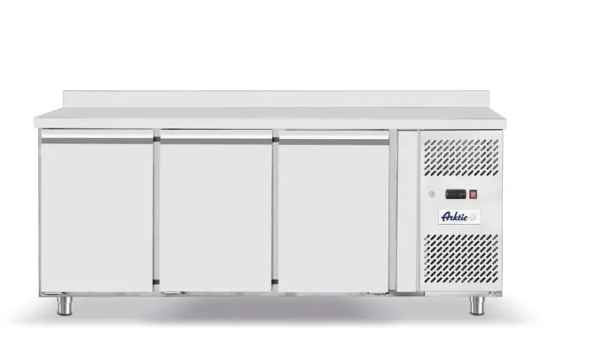 Congélateur comptoir avec trois portes Profi Line 420L Arktic GN 1/1 - Hendi