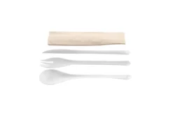 EKO Kit couvert blanc 3 en 1 en CPLA : couteau + fourchette + serviette kraft - 500 unités - Betik