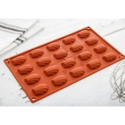 Moule à 20 Minis Madeleines Anti-Adhésif en Silicone - Pavoni