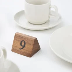 Numéros de table en bois Olympia - 1 à 10