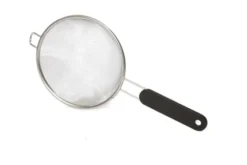 Passe-Bouillon en Inox Maille moyenne 18 cm - Matériel CHR Pro