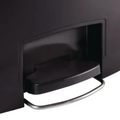 Poubelle à pédale frontale Rubbermaid Slim Jim noire 90L