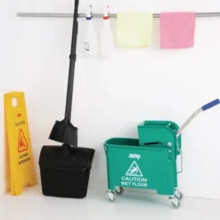 Seau essoreur vert 20L Jantex