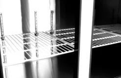 Table Réfrigérée Positive 3 Portes avec Dosseret - 470 Litres - Atosa
