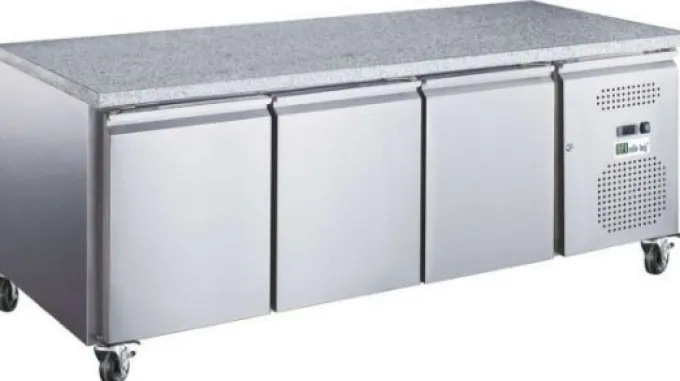 Table réfrigérées Série star 600x400 • 2 - 3 portes Plans de travail granit Évaporateur traité